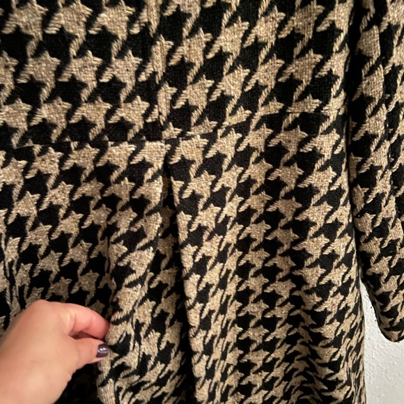 Pea Herringbone Coat - Picture 4 of 6